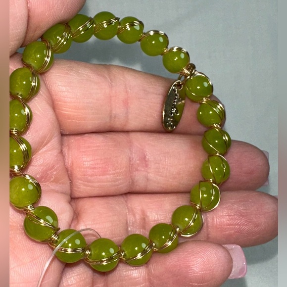 Green Beaded Bracelet with Gold Wire wrapped Accents - Picture 2 of 2